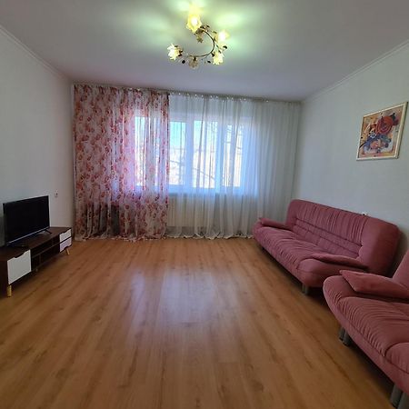 Apartament 2 Bedrooms, Botanica Chişinău Eksteriør billede