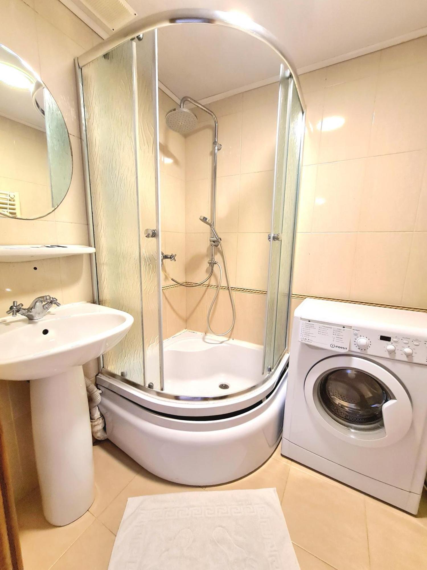 Apartament 2 Bedrooms, Botanica Chişinău Eksteriør billede